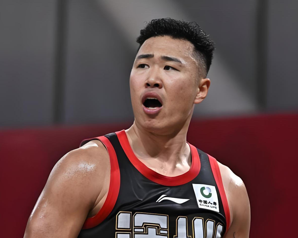 皇冠足球-贺希宁“哑巴吃黄连”，球迷：裁判“和稀泥”